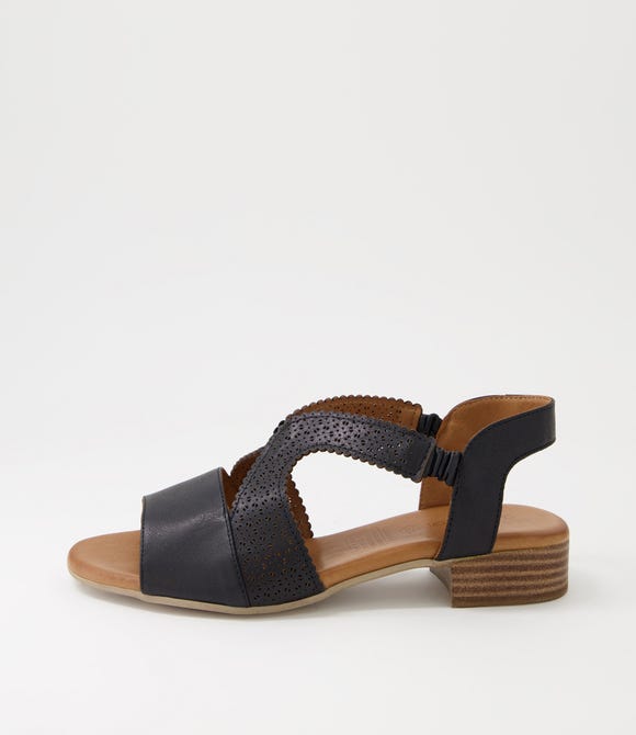 Canada Black Leather Sandals