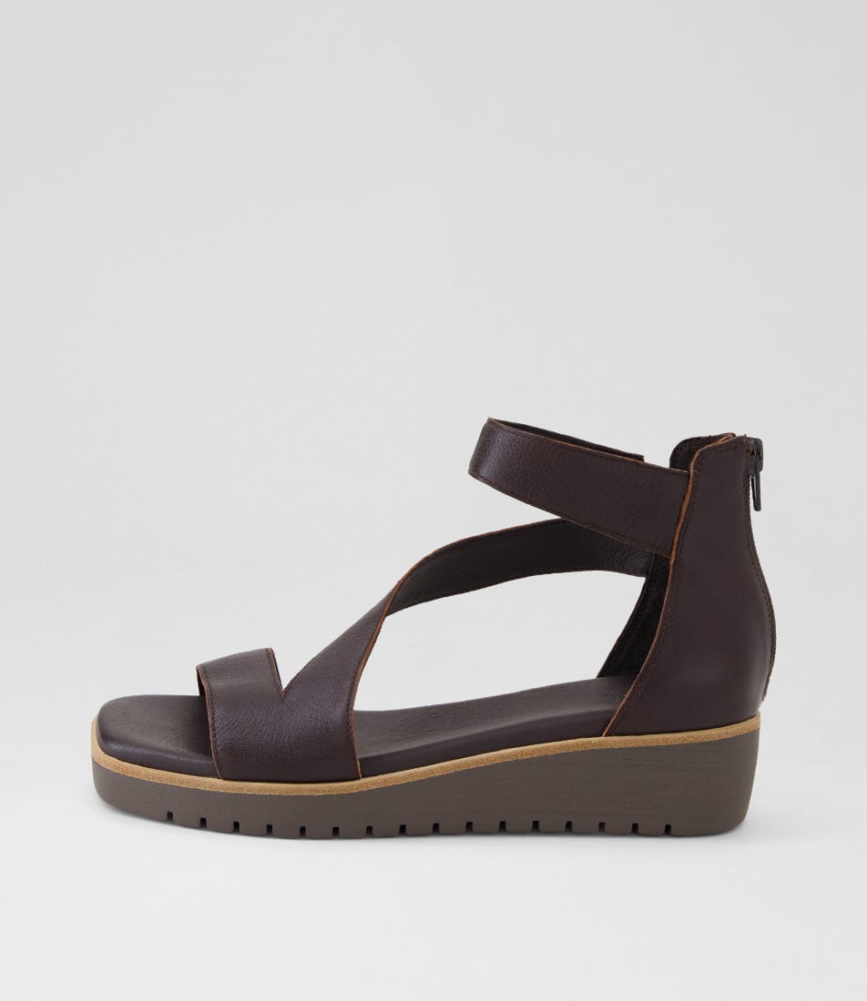 Kendrik Choc Leather Sandals