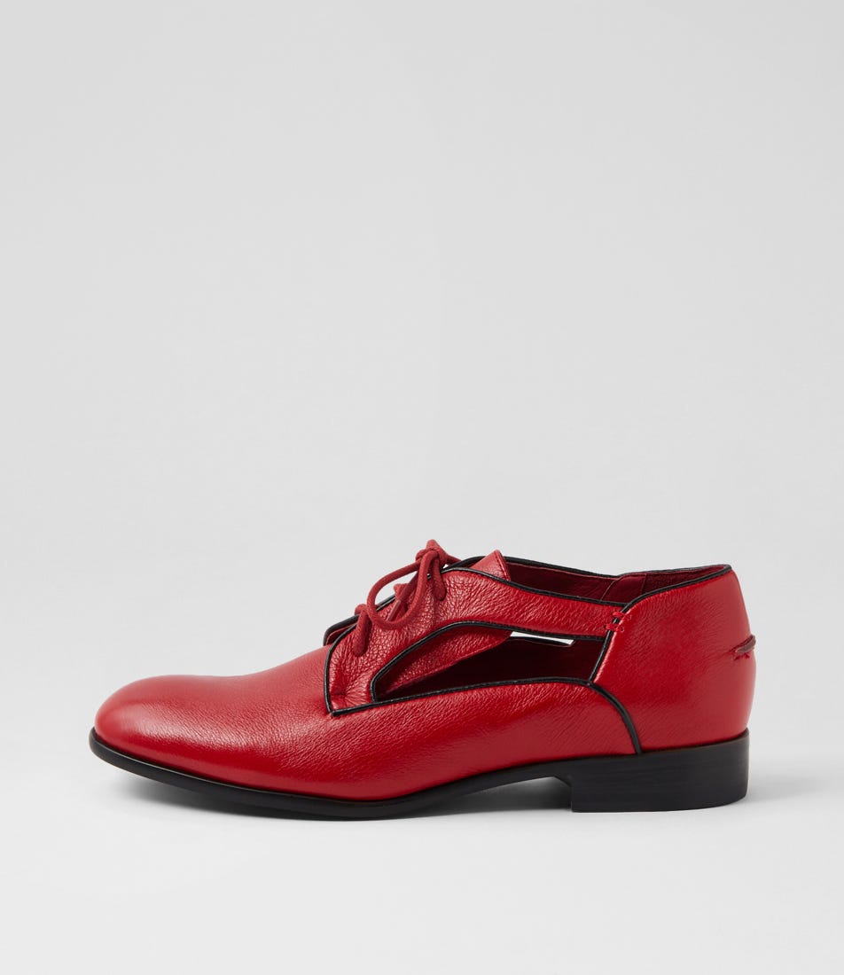 Qempto Dark Red Black Leather Lace Up Flats