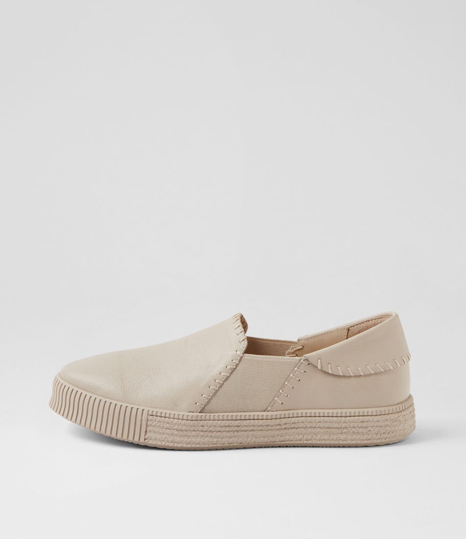 Teamony Almond Leather Sneakers
