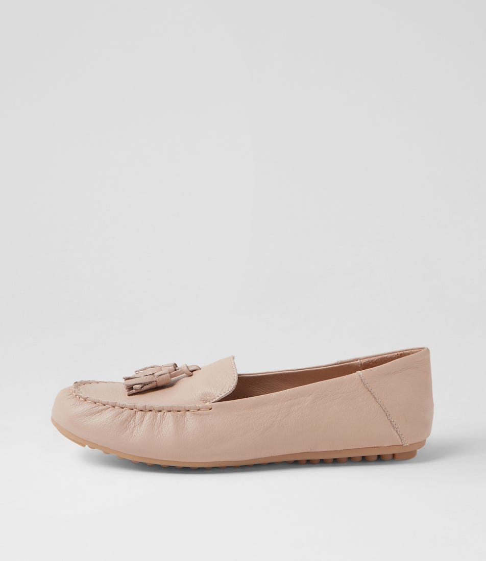 Valkon Nude Tumble Leather Flat Shoes