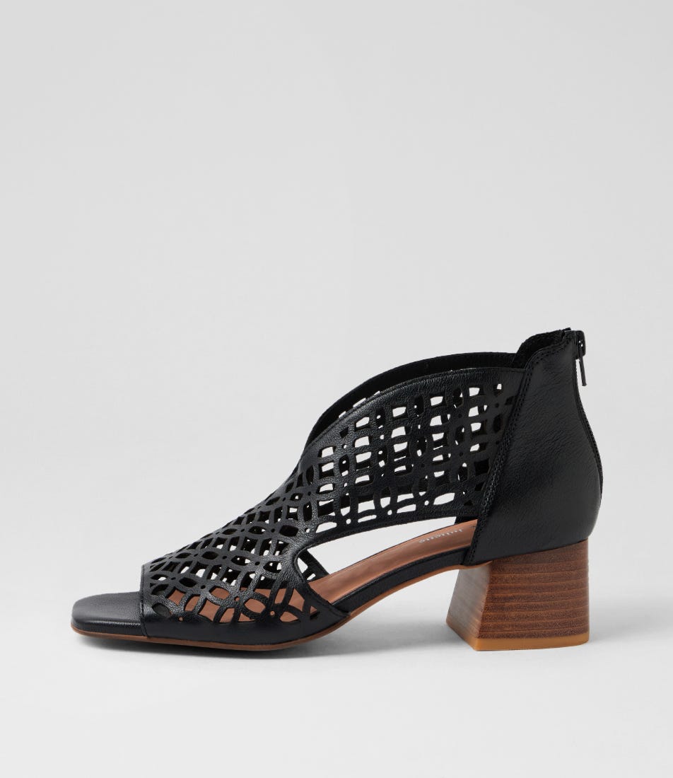 Fermina Black Leather Sandals