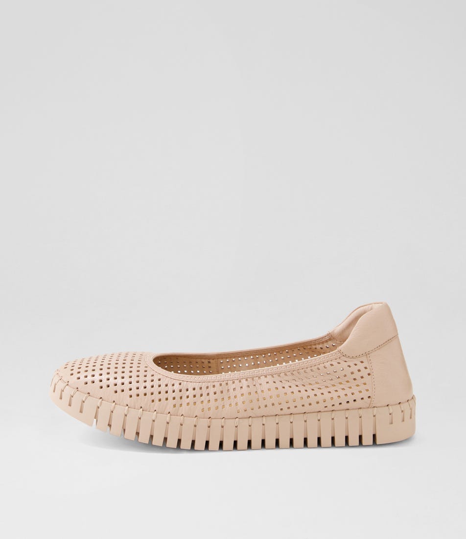 Hitty Rose Leather Sneakers