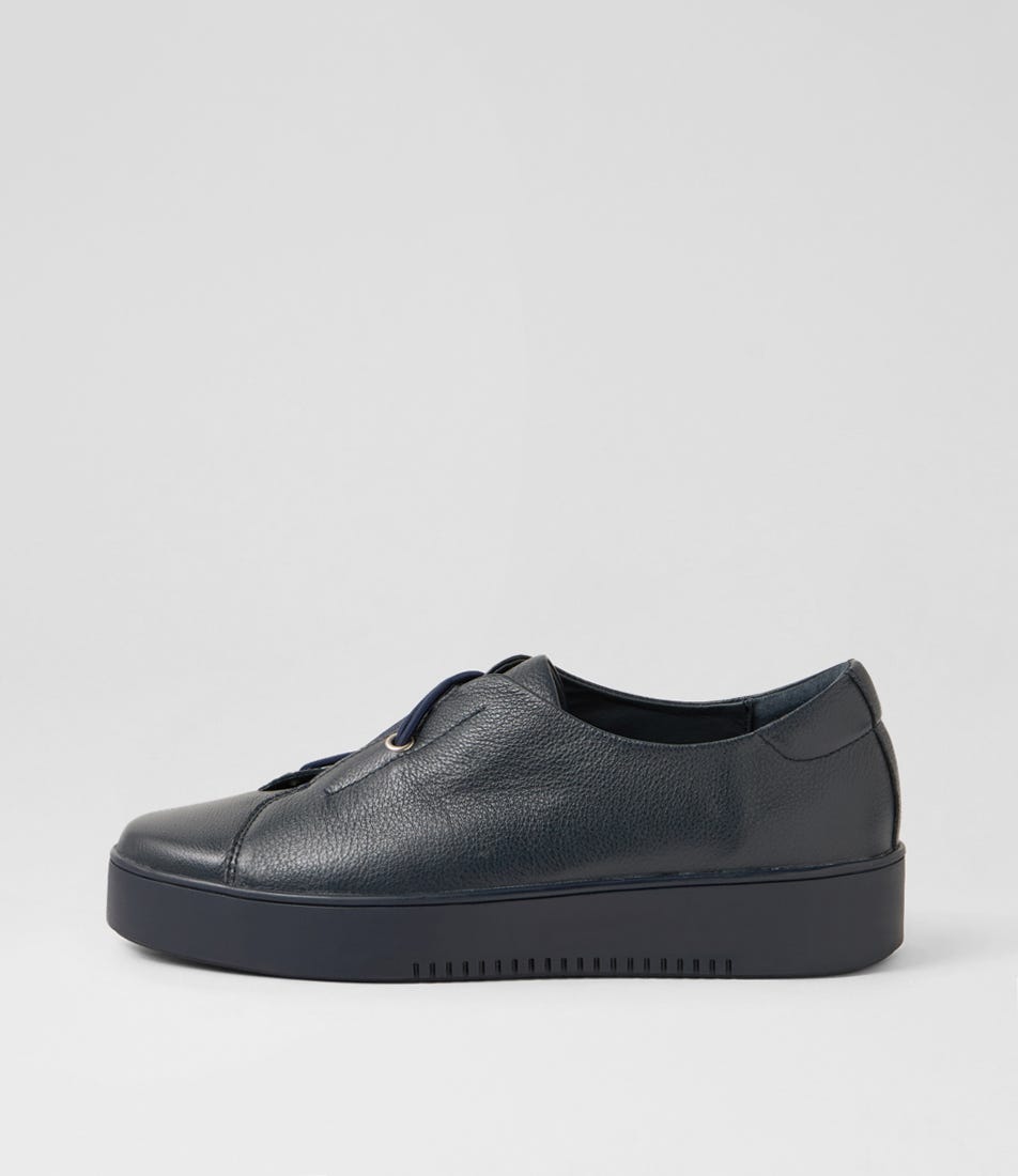 Lishop Navy Navy Leather Elastic Sneakers