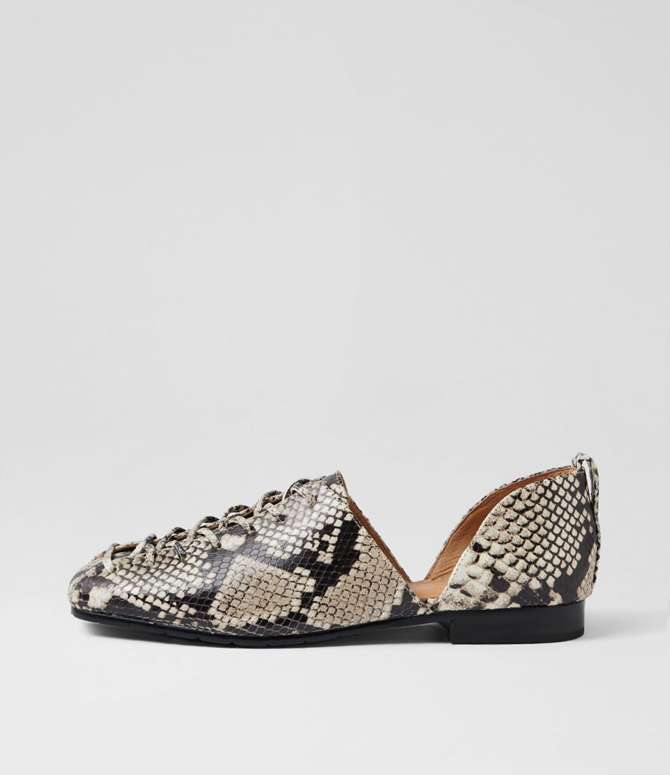 Paliya Black White Snake Leather Flat Shoes