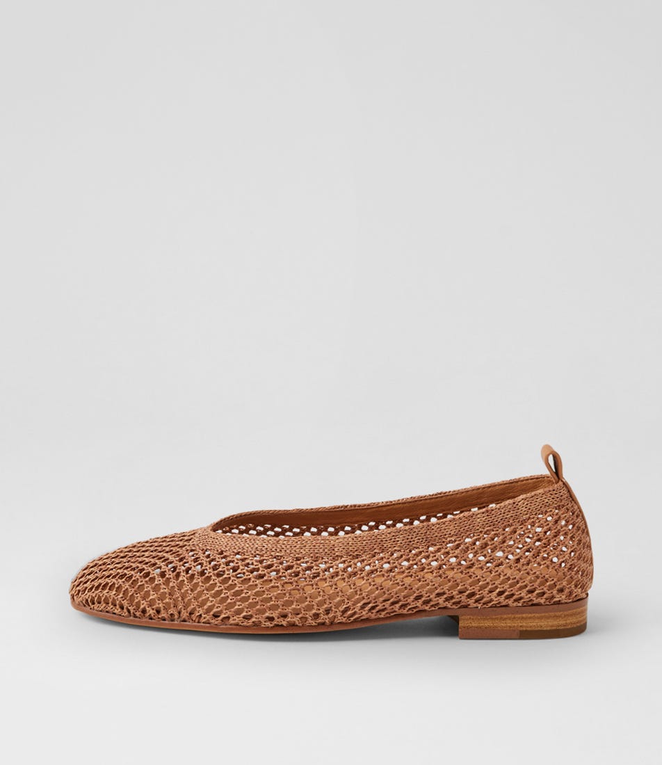 Ingeri Coffee Synthetic Raffia Ballet Flats