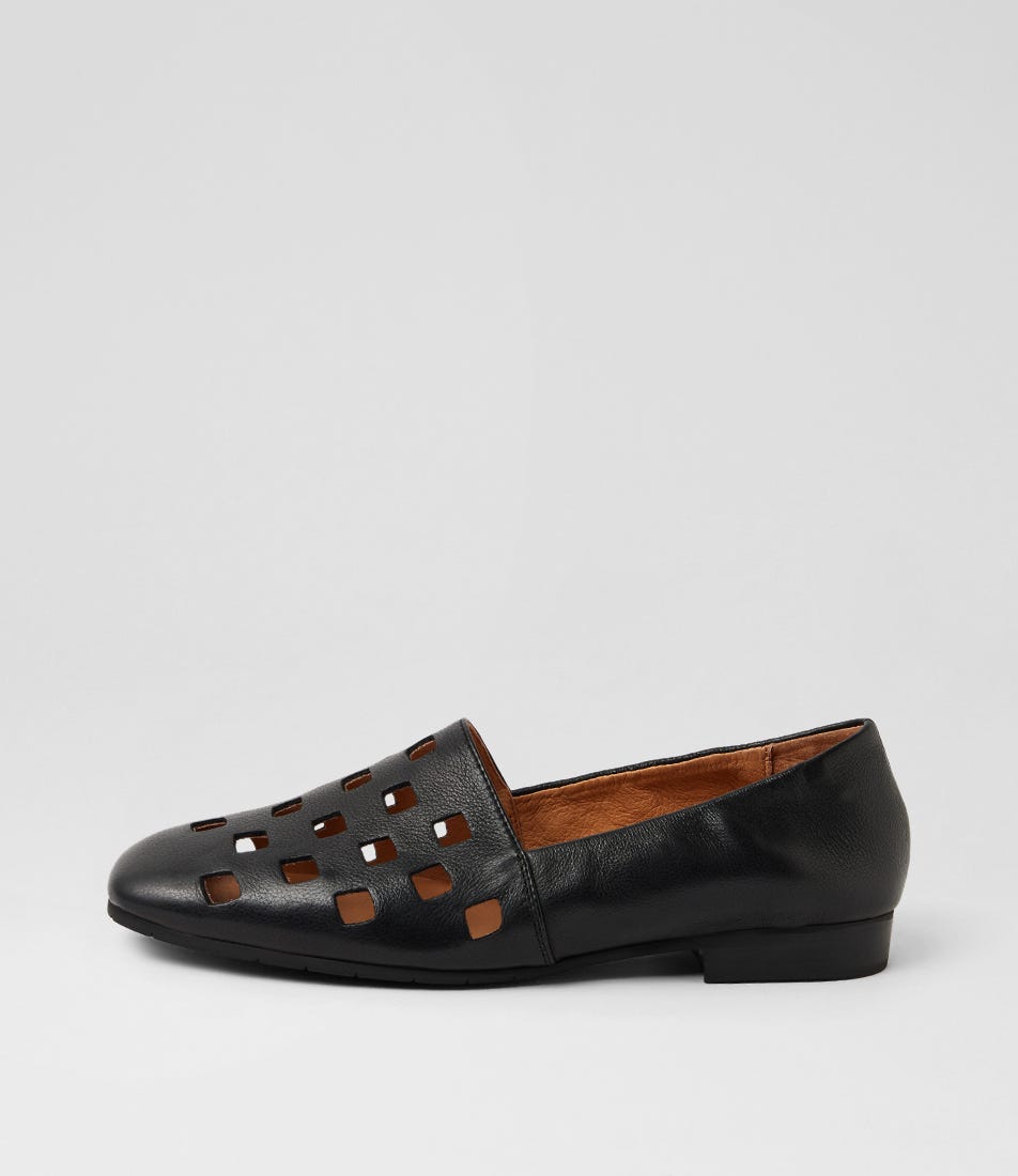 Parvoni Black Leather Flat Shoes