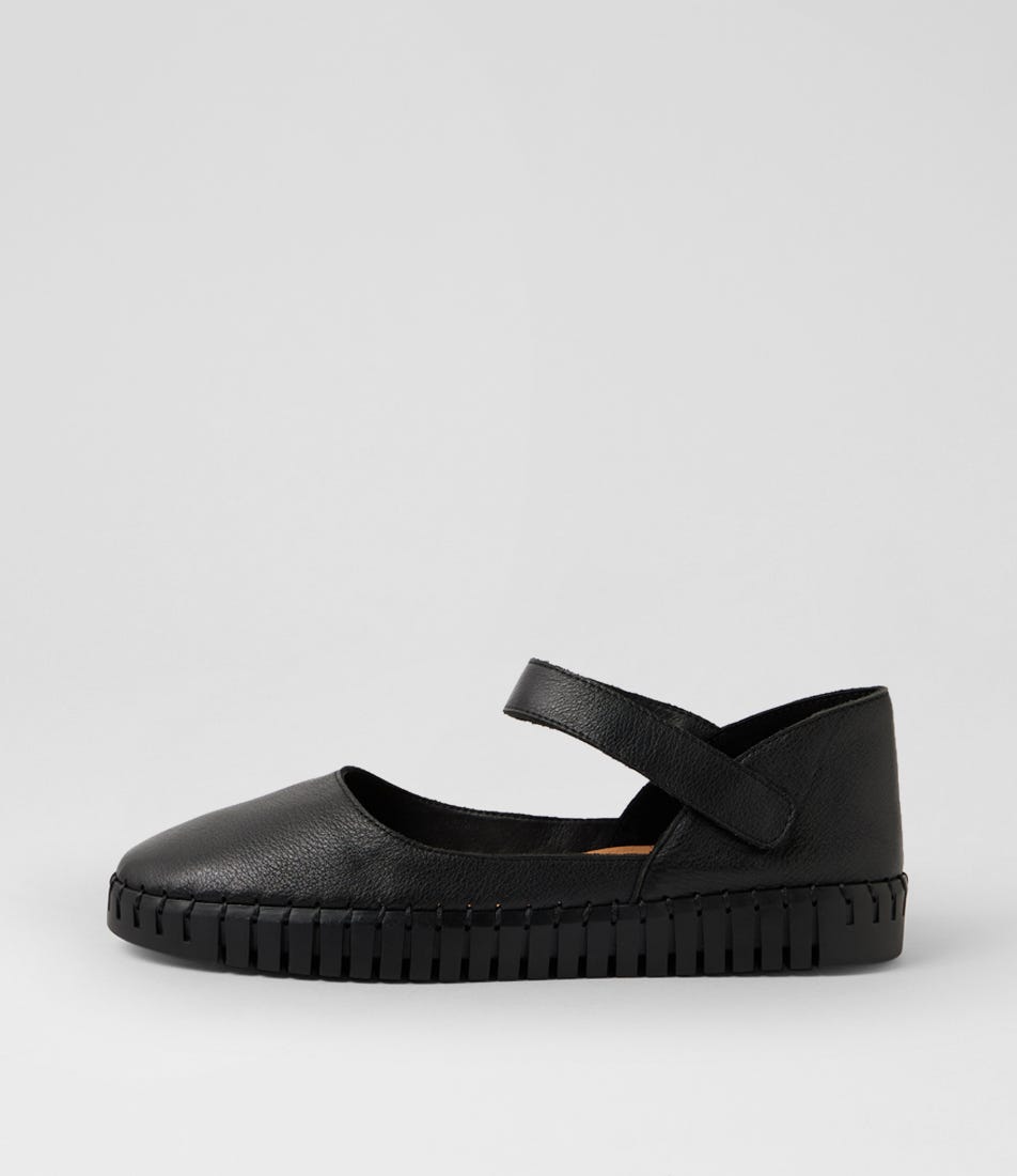 Hough Black Leather Flat Shoes