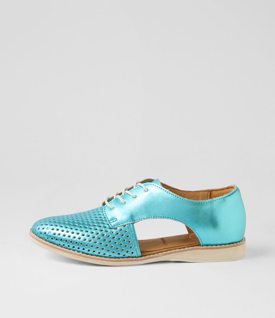 Sidecut Punch Turquoise Metallic Leather Lace Up Flats