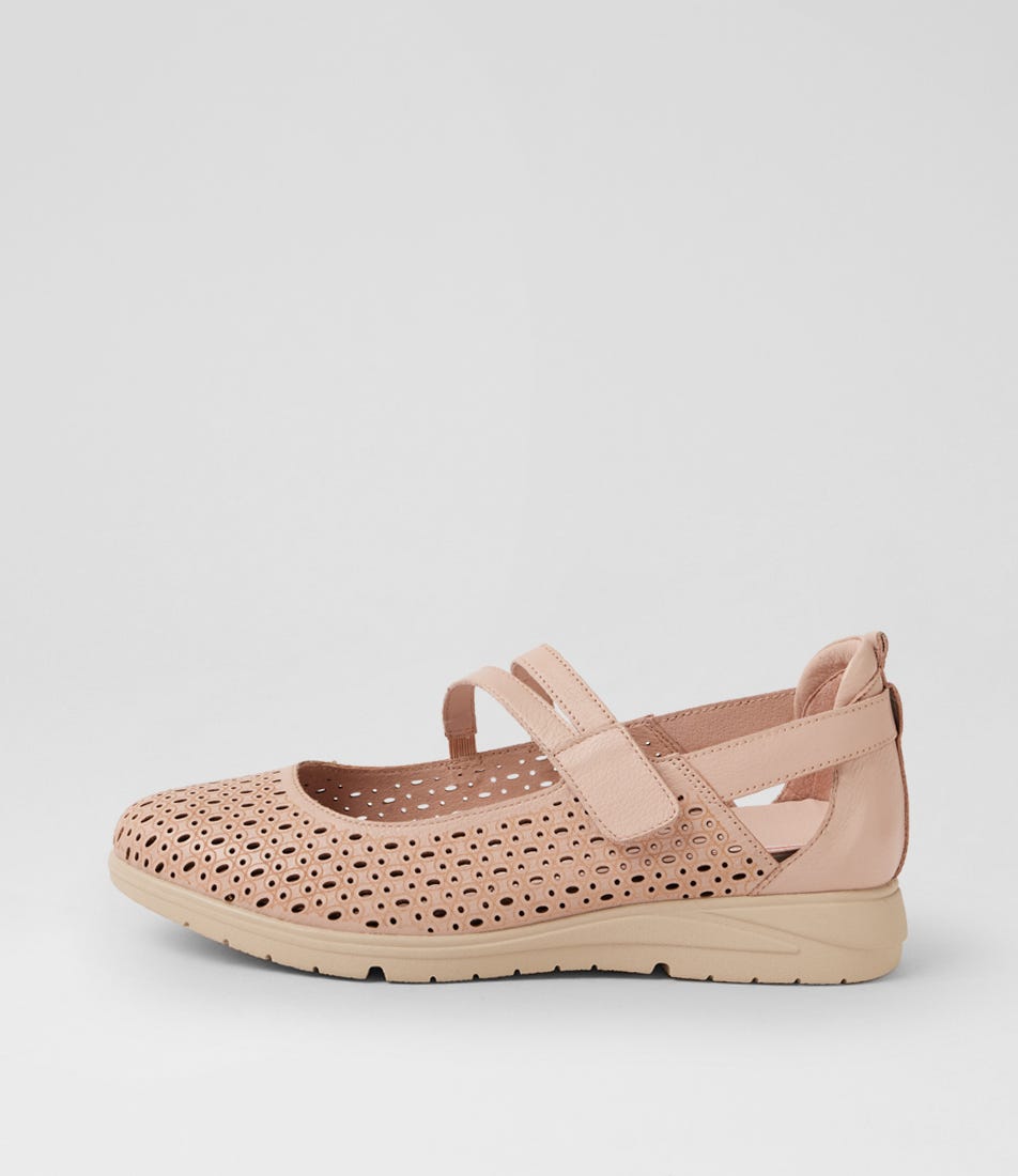 Norwalk Rose Leather Mary Janes