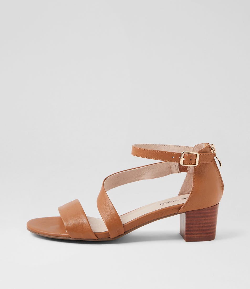 Caring Dark Tan Leather Sandals