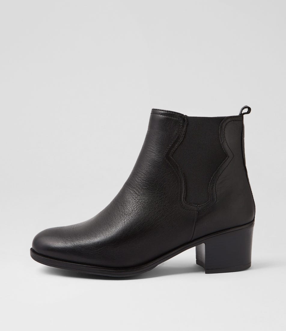 Carlosie Black Leather Chelsea Boots