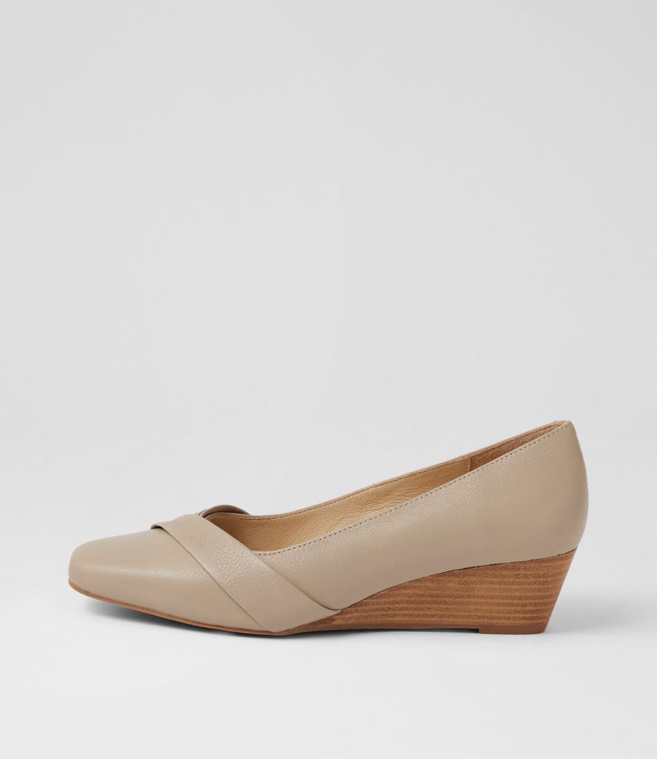 Savers Stone Leather Heels