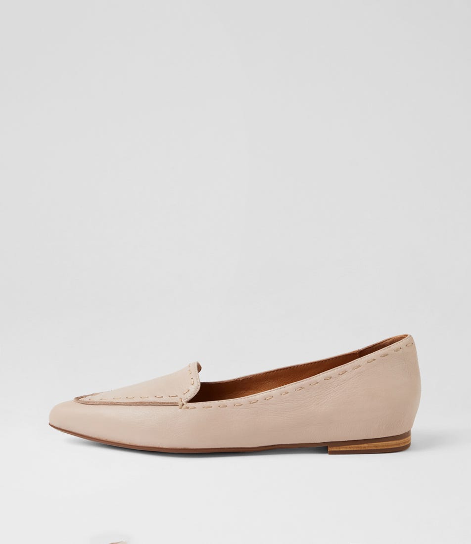 Yivi Nougat Leather Loafers