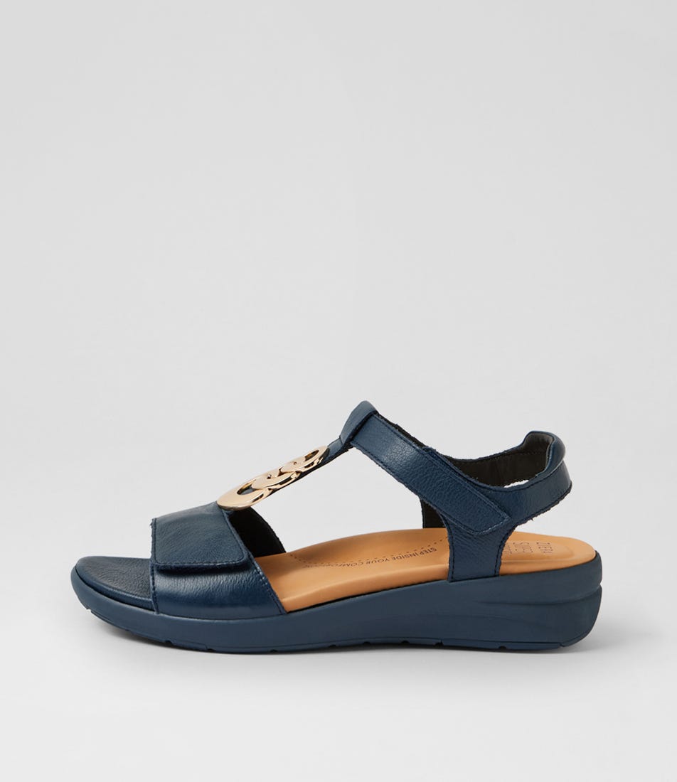 Navvon Xw Navy Leather Sandals