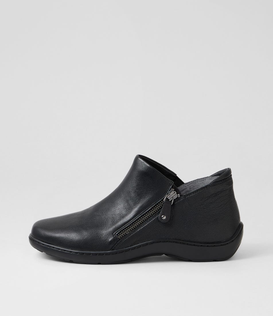 Wraye Xf Black Leather Ankle Boots