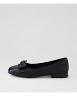 Debbine W Black Leather Ballet Flats